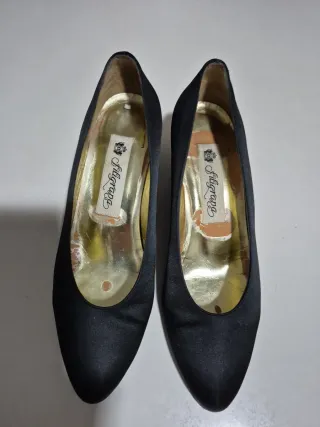 Zapatos de satén negro Filigrana