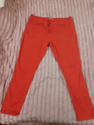 Pantalones naranjas/rojos