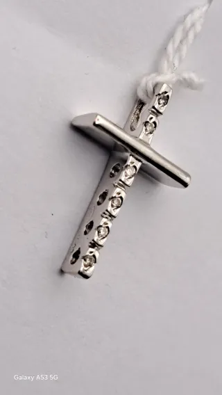 Cruz oro 18k con diamantes
