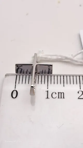 Cruz oro 18k con diamantes