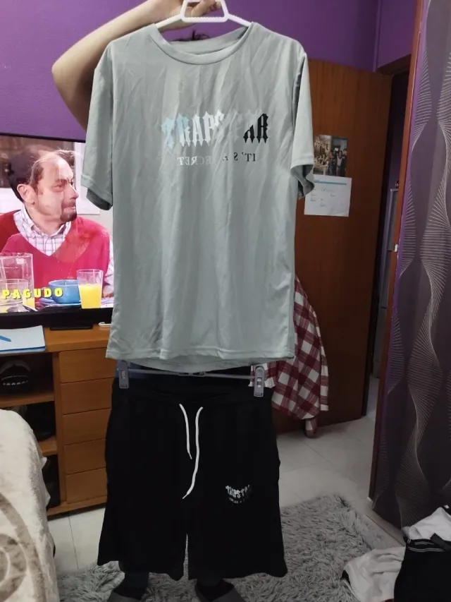 Conjunto camiseta y pantalón corto
Poliéster 