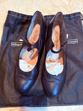 Zapatos Begoña Cervera Talla 39 Negros