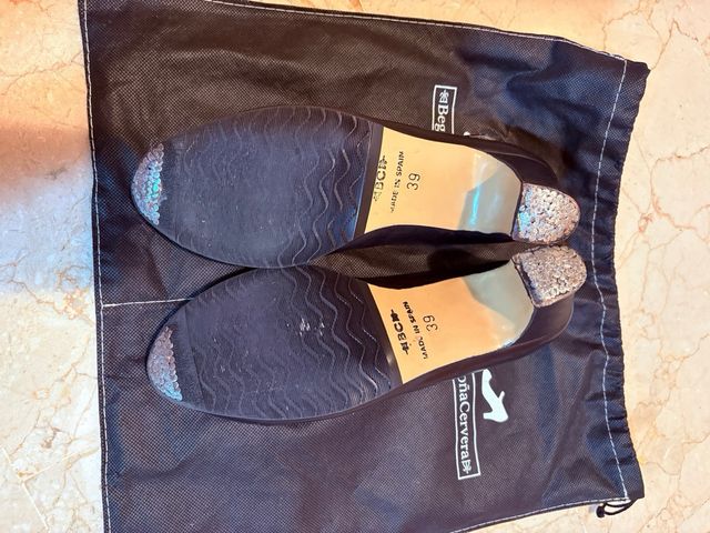 Zapatos Begoña Cervera Talla 39 Negros