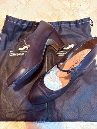 Zapatos Begoña Cervera Talla 39 Negros