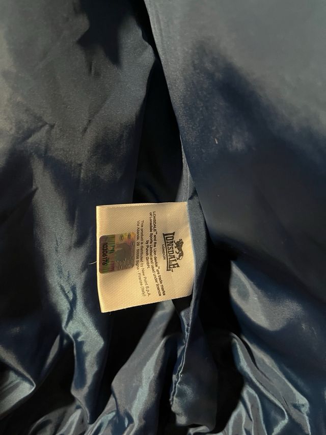 Chaqueta cortavientos Lonsdale Talla M.