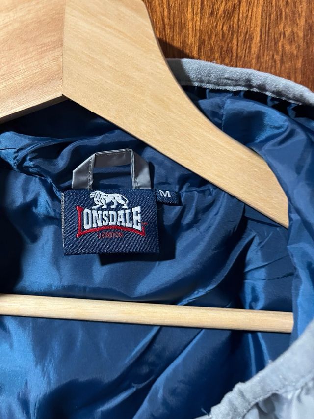 Chaqueta cortavientos Lonsdale Talla M.
