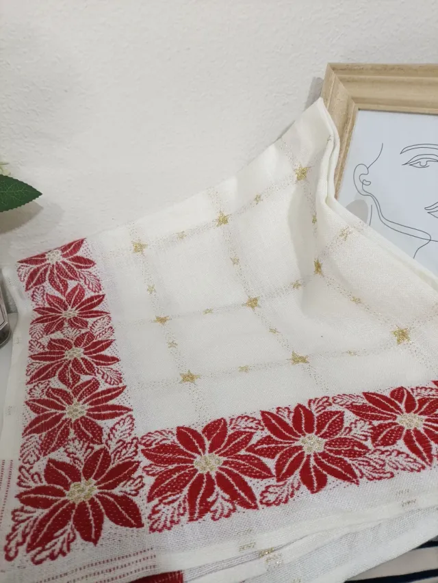 Mantel Navidad Flores Rojas Estrellas Doradas