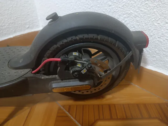 Xiaomi Mi Electric Scooter Pro 2 + Casco