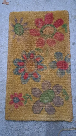 Tappeto d'ingresso con fiori multicolori