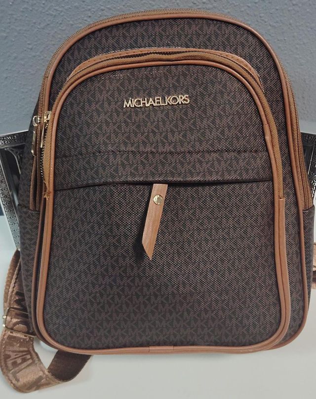 Mochila Michael Kors Marrón Logo MK