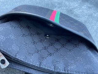 Bandolera Gucci Negra con Raya Tricolor