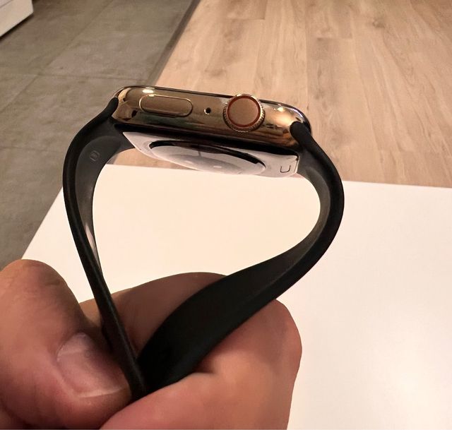 Apple Watch Series 6 45mm Acero Inoxidable Oro