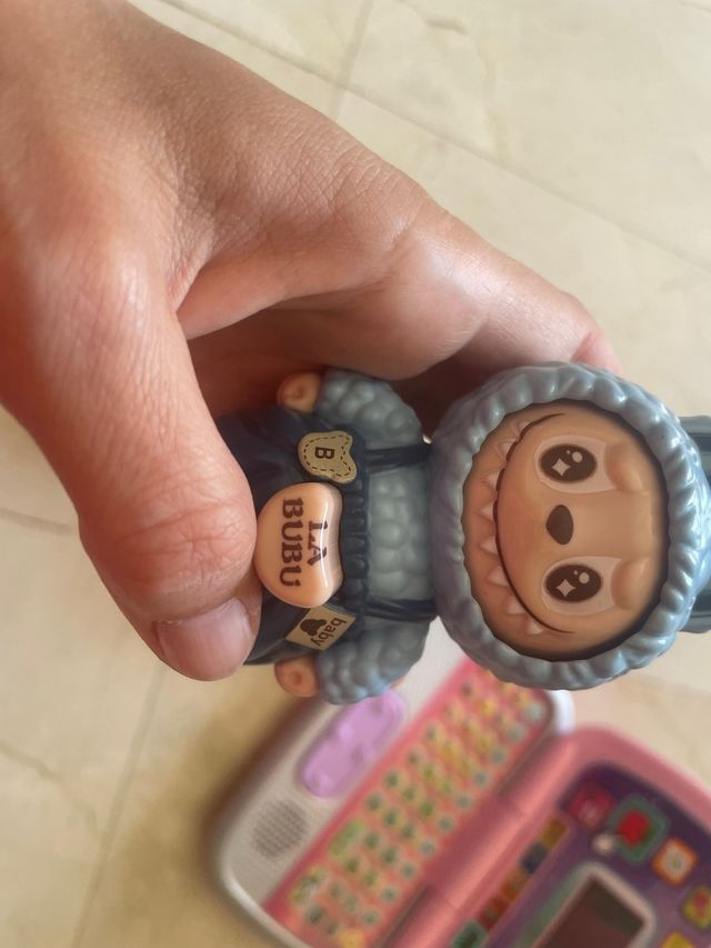 Juguetes Vtech y peluches LABUBU