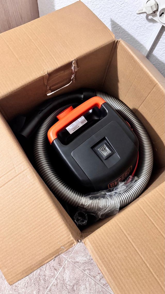 Aspirador Black+Decker BXVC20XE Nuevo