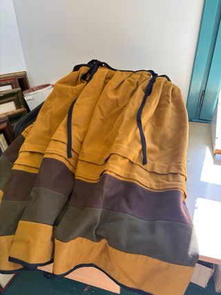 16 trajes  de Asturiana,gaitera,baile.Buen estado