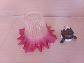 Lampadario vintage in stile Art Deco fuxia
