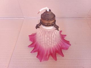 Lampadario vintage in stile Art Deco fuxia