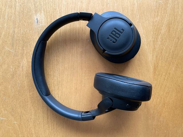 Cascos JBL con cancelación de ruido