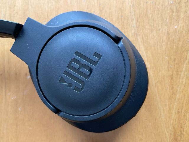 Cascos JBL con cancelación de ruido