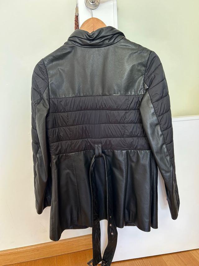 Chaqueta Piel y Acolchada Negra