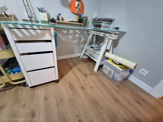 Mesa Escritorio Ikea Cristal y Madera