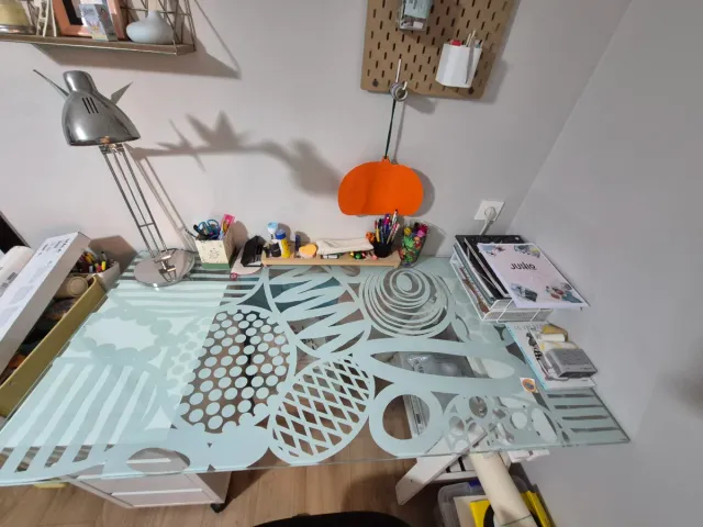 Mesa Escritorio Ikea Cristal y Madera