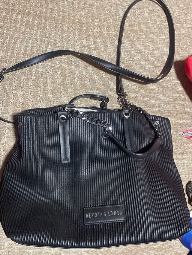 Bolso negro con cadena devota & lomba