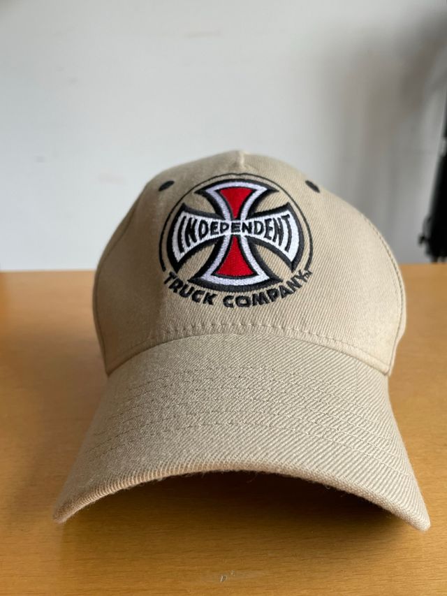 Gorra Independent Beige