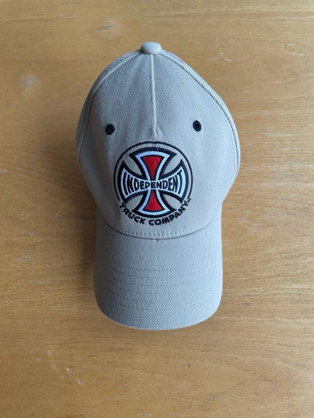 Gorra Independent Beige