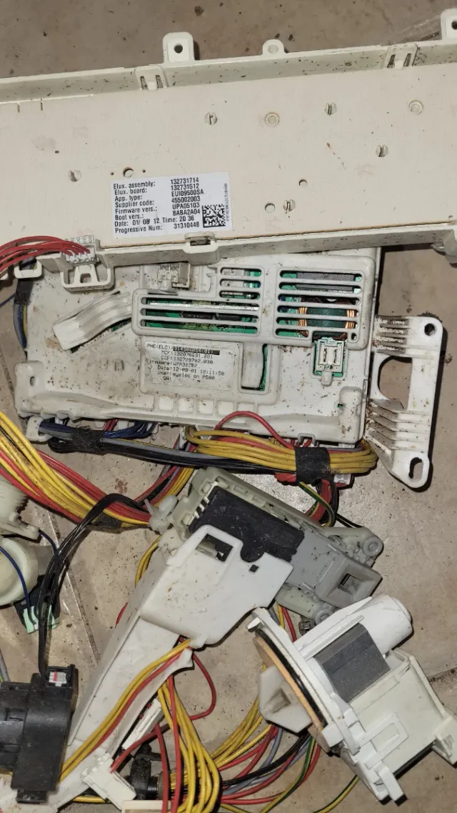 Motor y Placa Electrónica Lavadora