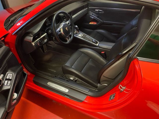 Porsche 911 carrera s