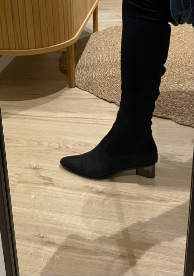 Botas altas piel azul marino Massimo Dutti