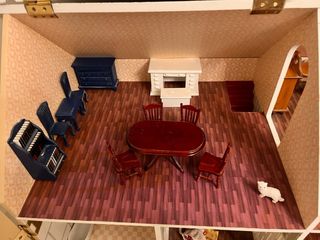 Casa delle bambole vittoriana in legno