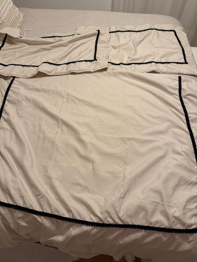 Funda nórdica satén beige y negro 90cm y 2 cojines