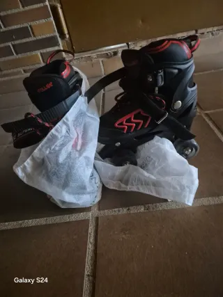 Patines 4 Ruedas Negros y Rojos