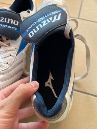 Scarpe da calcio Mizuno taglia 47