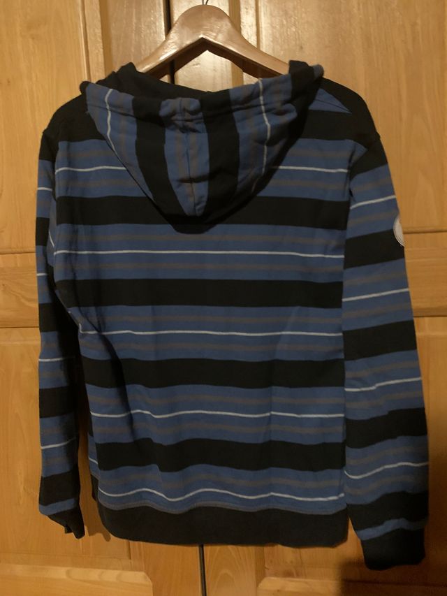 Sudadera con capucha a rayas