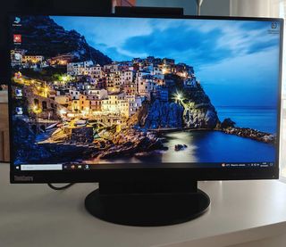 Ordenador Mini PC M710Q i5 6a + Monitor Lenovo 22"