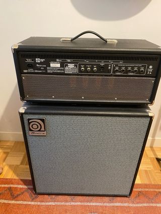 Ampeg V-4B Cabezal y Pantalla SVT-212AV