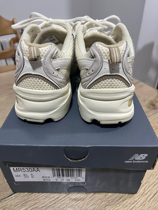 Zapatillas New Balance Beige/Blanco Talla 38