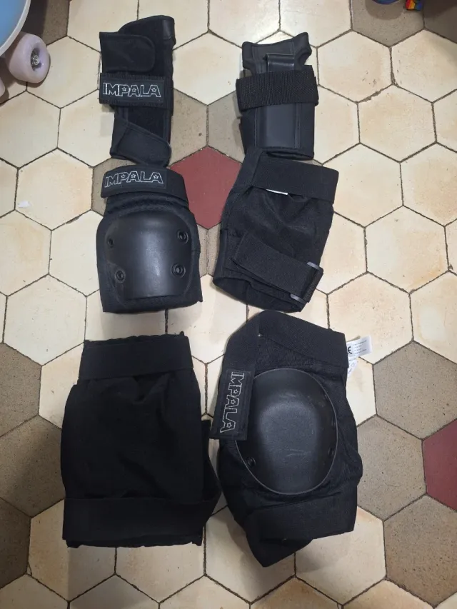 Protecciones patines marca impala.