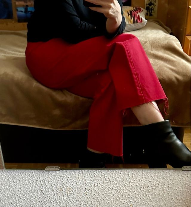 Vaqueros Mango culotte rojos talla 36