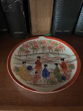 Porcelana Japonesa Satsuma Moriage