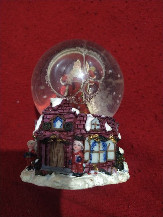 Bola de nieve Winnie the Pooh y Tigger y papa noel