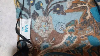 Blusa M&S floral azul y marrón