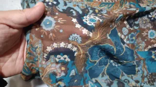 Blusa M&S floral azul y marrón