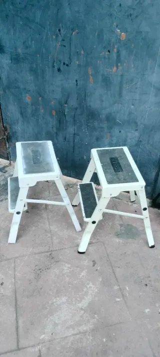 Escaleras pequeñas de dos peldaños...10€ una