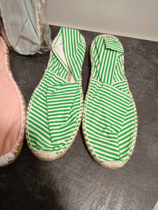 Alpargatas sin estrenar talla 38