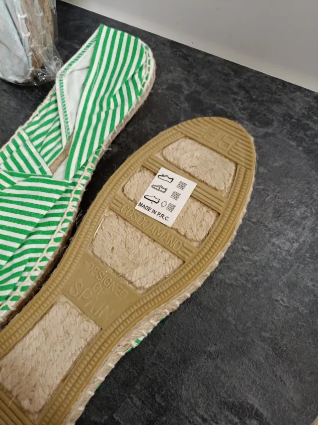 Alpargatas sin estrenar talla 38