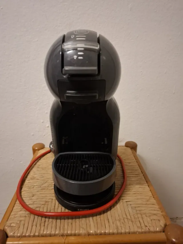 Cafetera Dolce Gusto Gris